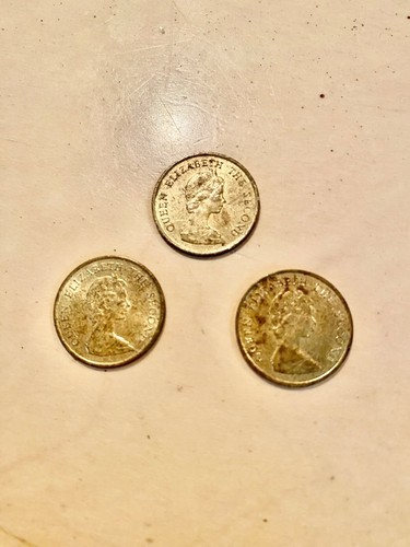 Lot of three 1982 Hong Kong 10 Cent Coins