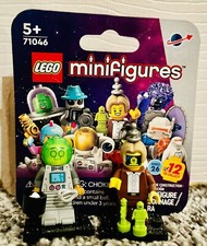 LEGO Space Minifigures Series 26 Set Of 2 Alien Imposter  Robot Astronaut