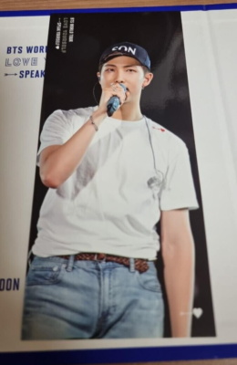 BTS WORLD TOUR LONDON LOVE YOURSELF SPEAK YOURSELF DVD Official RM