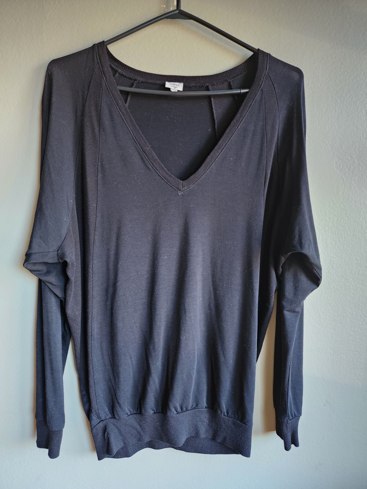 Wilfred Black Long Sleeve Top. Loose fit size XXS