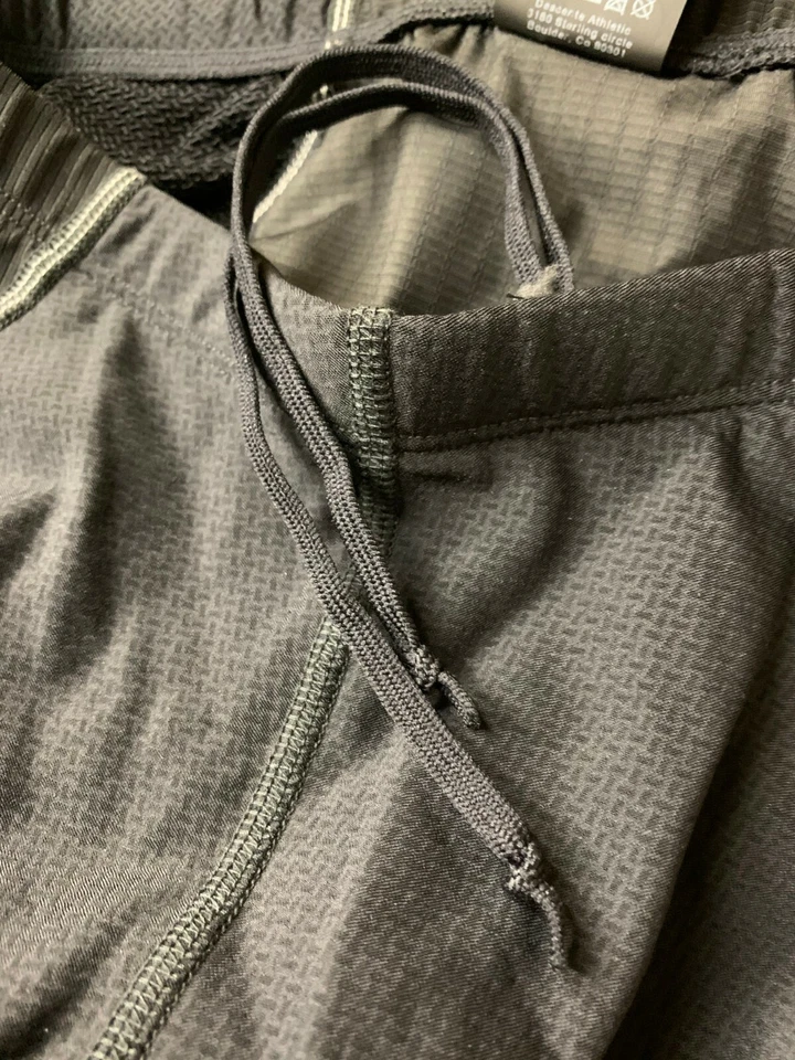 RARE CYCLING WOMENS SHORTS DESCENTE OPTIMA ORIGINAL MADE IN CANADA SIZE M - Image 3 of 4