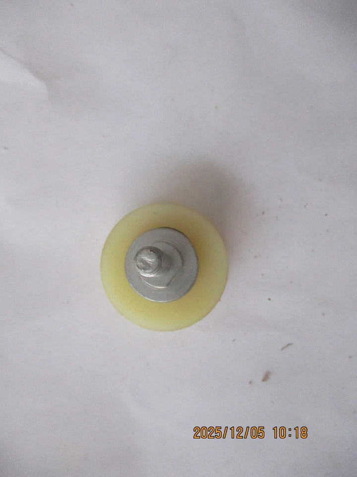 NOS 1972-1973 FORD TORINO, MONTEGO FASTBACK RODILLO VENTANA TRASERA-PT D2OZ-6329892-C Foto 4 de 4