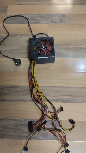 Xilence XP600R6 PC Netzteil, 600W Peak Power, ATX