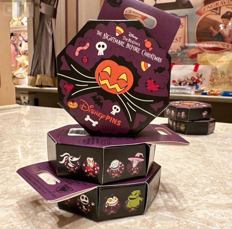 Genuine HKDL 2026 Halloween The Nightmare Before Christmas Mystery Pins Hot