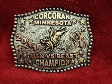 Rodeo 2011 X Treme Bull Riding Champion Trophy Buckle Corcoran Minnesot Rare W66