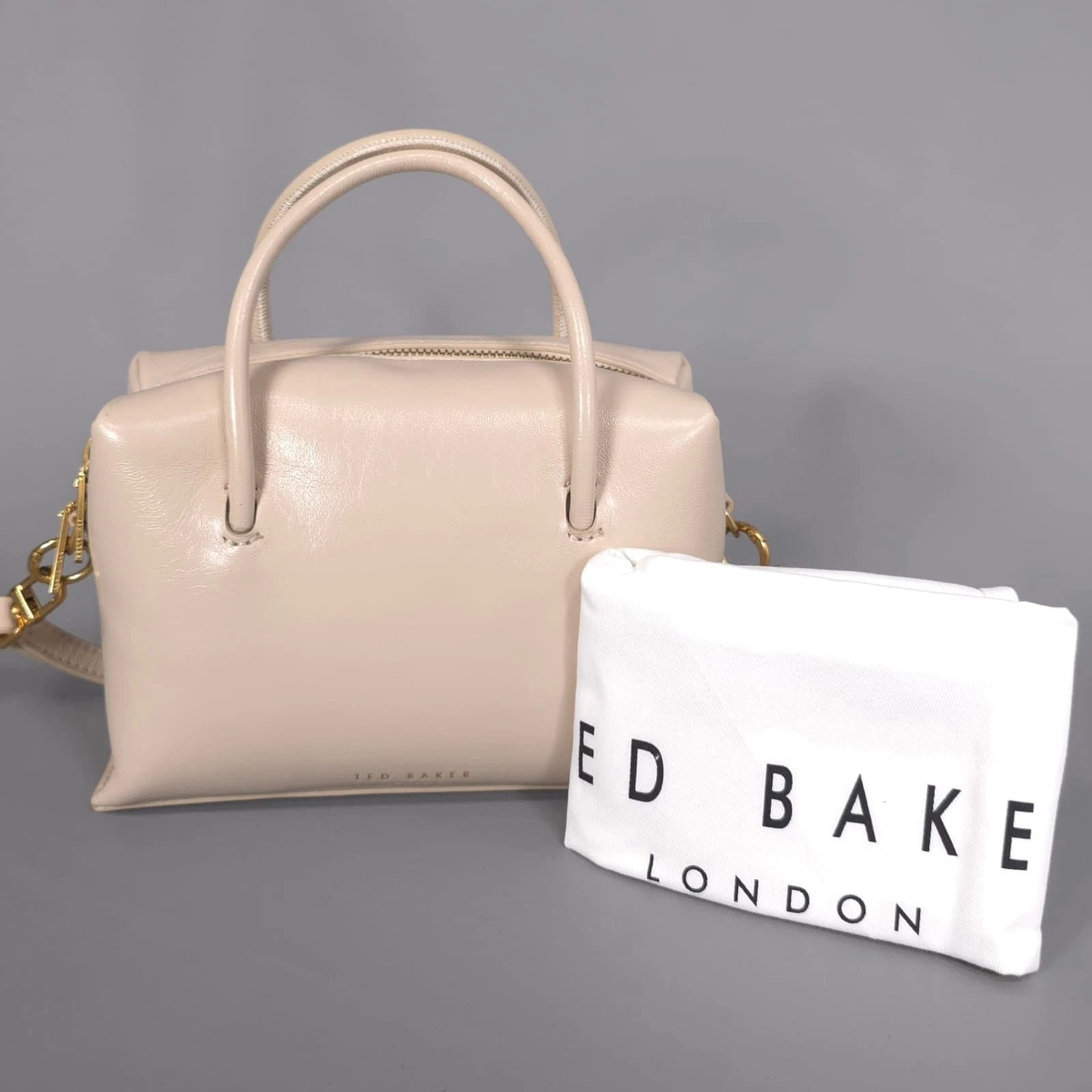 TED BAKER Women’s New Handbag Beige Gold Vera Charm-115 Sheep Grain Leather