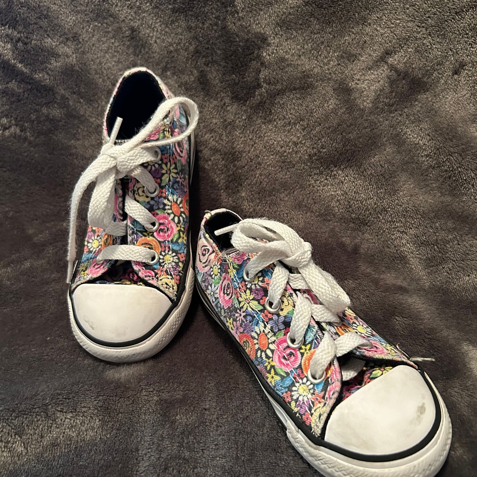 Converse Chuck Taylor All Star Infant Toddler Floral Low Top Sneakers Size 8