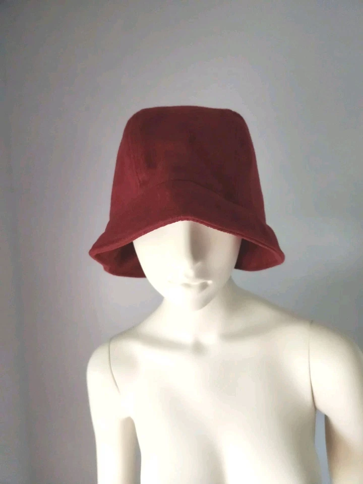 NUEVO Lands End Cálido Polar Forrado Sombrero Cubo Invierno Rojo Borgoña Para Mujer Talla L/XL Foto 2 de 4