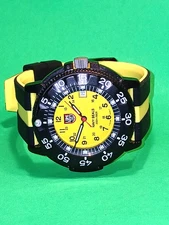 LUMINOX 3000 / 3005 NAVY SEALS WATCH YELLOW DIAL 2 NEW BANDS NEW BATTERY & ORING