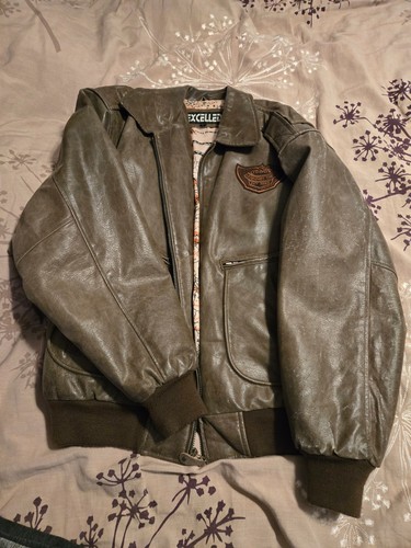 Authentic TGI Fridays Leather Bomber Jacket