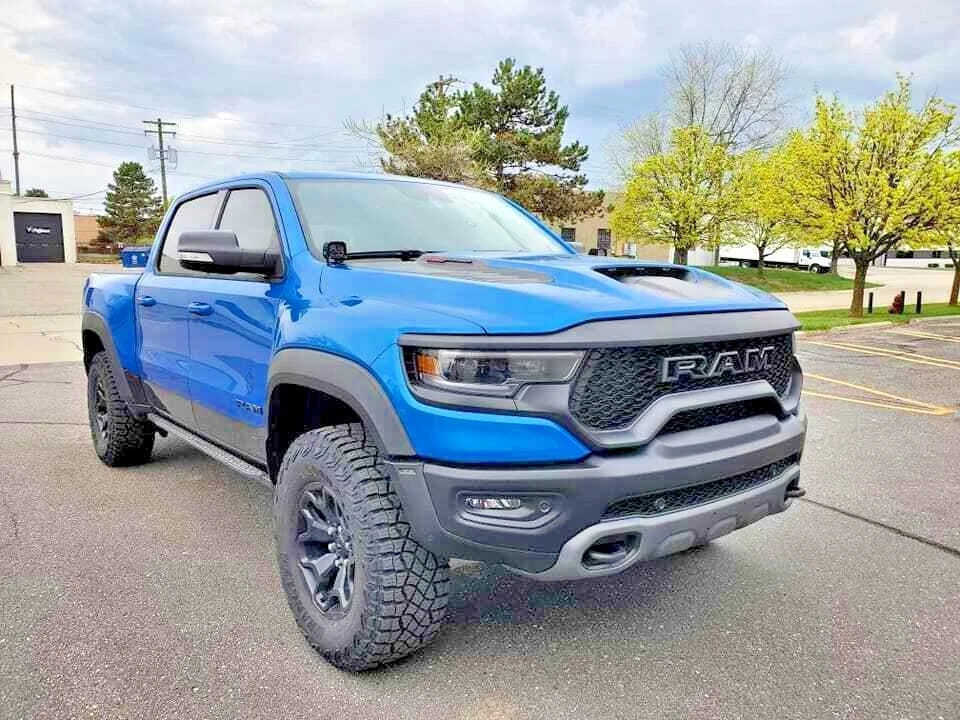 RAM 1500 TRX M&R LED CAPÓ PILAR ZANJA LUCES 2x40w Kit CON ÁMBAR DRL Foto 4 de 4