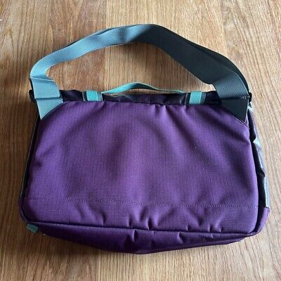 Patagonia Black Hole Mini Messenger Bag Purple Emeraldgreen Patagonia Black Hole Mini Messenger Bag Purple Emeraldgreen