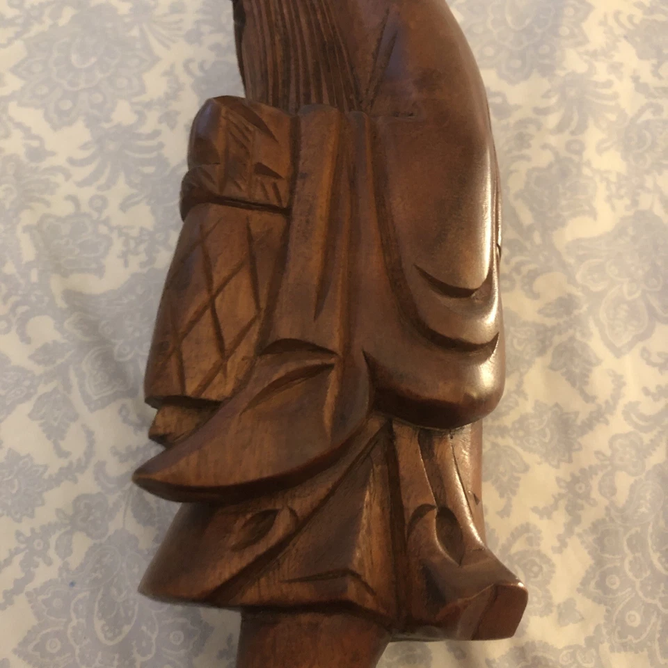 ANTIGUA ESTATUA CHINA ASIÁTICA TALLADA A MANO MADERA ESTATUILLA "HOMBRE CON CESTA" Foto 3 de 4