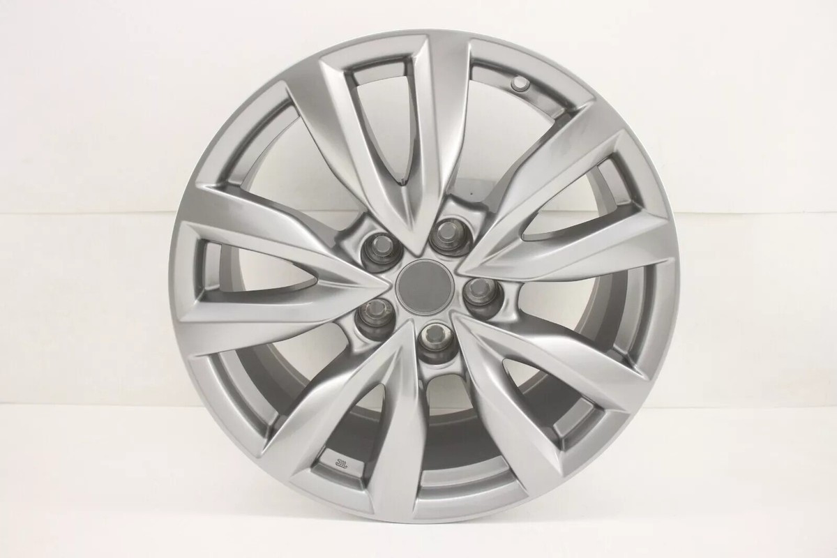 New OEM Alloy Wheel 18