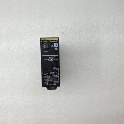 Lichtschranke OMRON E3JM-10DM4-G - For Parts / Not Working