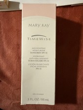 Mary Kay Timewise Age Fighting Moisturizer Sunscreen SPF 15  380100 Pink Cap