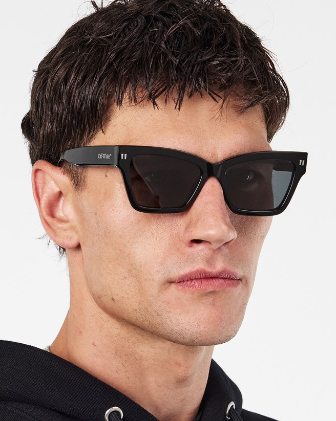 Белоснежные солнцезащитные очки Cincinnati OERI110C99PLA0011007 54 мм 42390₽