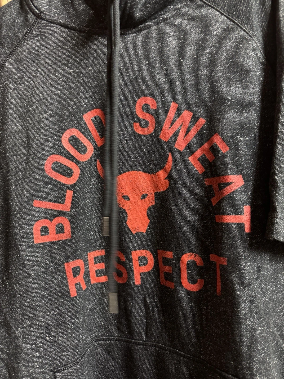 Under Armour Project Rock Men’s L Gray Short Sleeve Hoodie Blood Sweat Respect