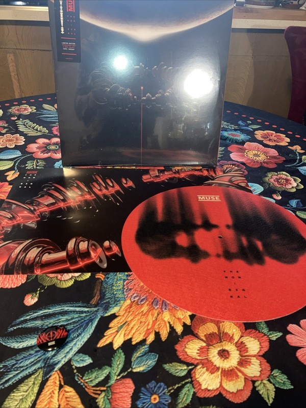 Muse The Wow! Signal Listening Event US Exclusive Vinyl, Slipmat, Poster & Pin