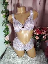 Victoria's Secret Bra And Panty Set 36D/Large