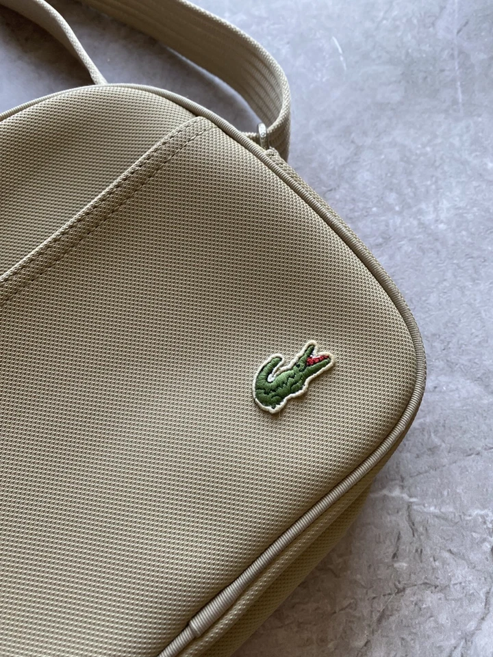 Bandolera bandolera vintage Y2K Lacoste correa ajustable beige OS Foto 4 de 4