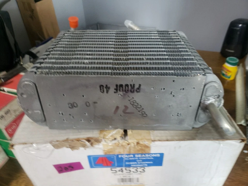 Núcleo evaporador Four Seasons 54533 para Ford LTD Crown Victoria 1986-91 nuevo Foto 3 de 4