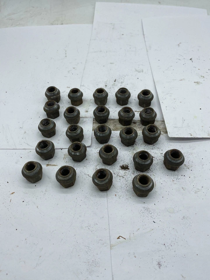 Tuercas OLDS BRAVADA 02 03 04 Foto 2 de 4