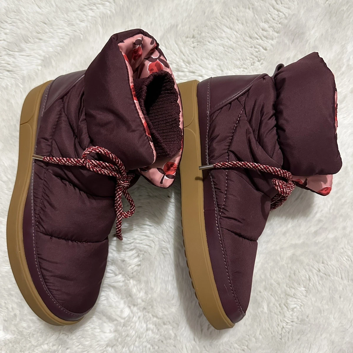Burgundy store snow boots