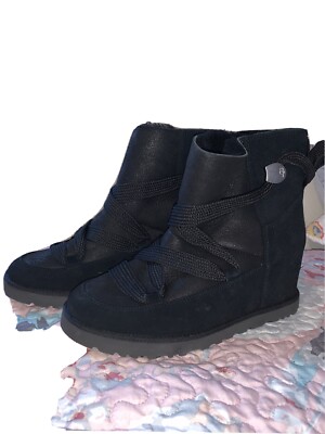 NIB UGG CLASSIC BOOM BUCKLE BLACK SNEAKERS HI-TOP