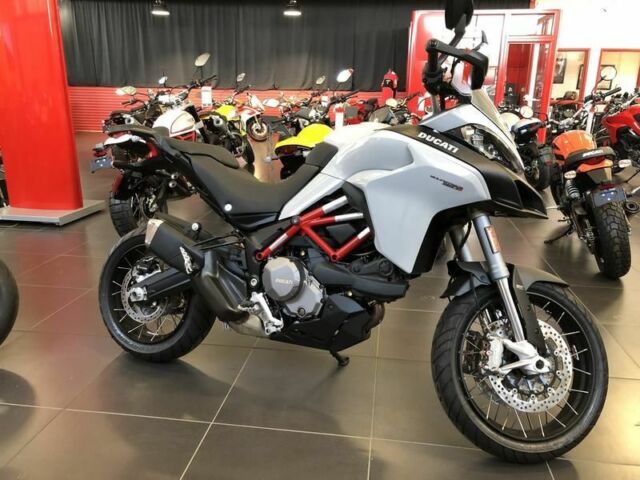 2020 Ducati Multistrada 950 S Spoke Wheels Glossy Grey in Sport Bikes in Edmonton