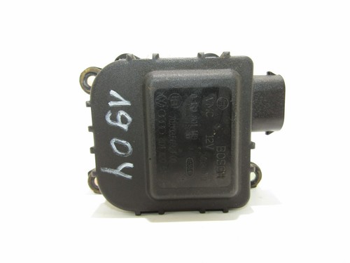 VW PASSAT B5 1999 Stellmotor Klima Heizung heater flap actuator 8D1820511B