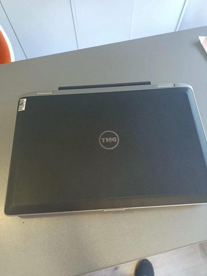 Portatil Dell E6520 15" - Imagen 3 de 4