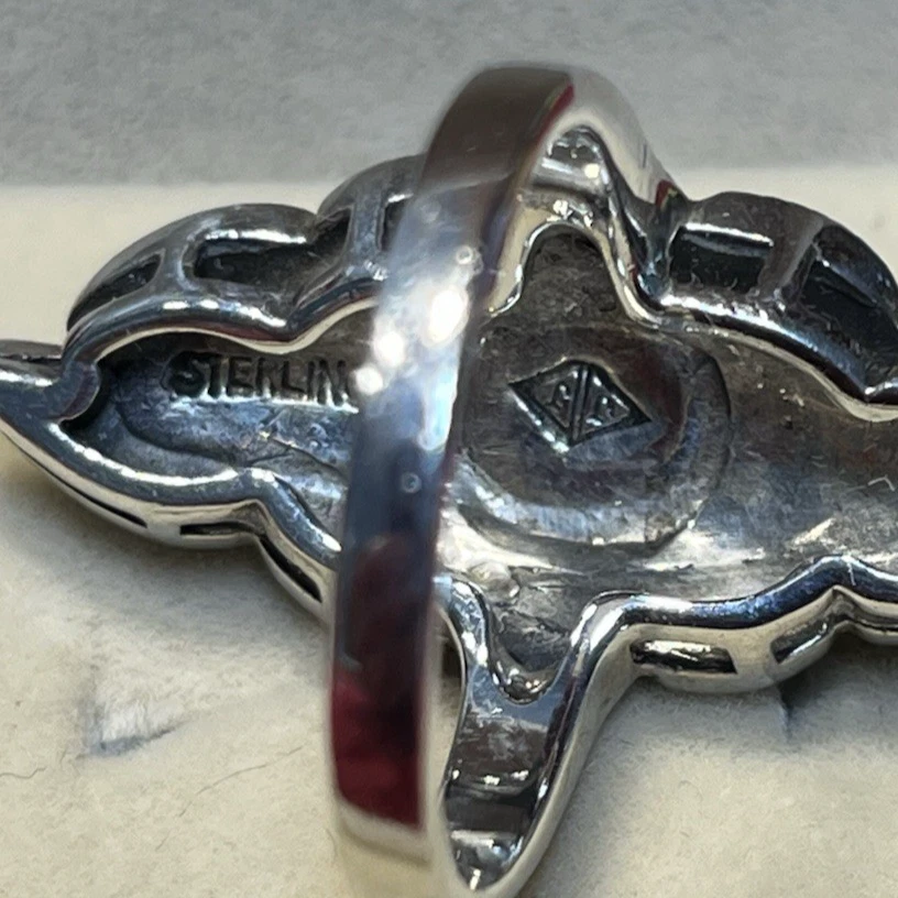 Vintage Sterling Silver .925 J&J Luminous Pearl Ring & Marcasite On Wide Flower - Image 4 of 4