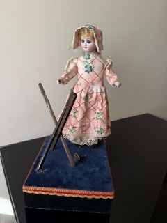 Poupee ancienne automate boîte à Musique No Jumeau Mode De Paris