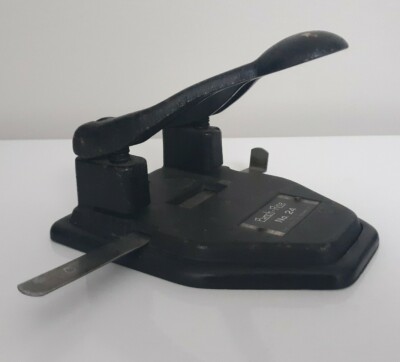 Vintage Master Cast Iron 2 Hole Punch Rite 24 Heavy Duty USA