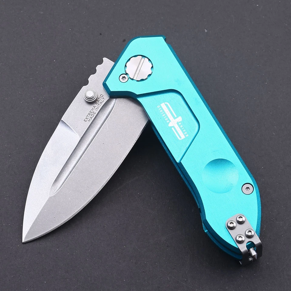 Navaja de bolsillo táctica de hoja de acero inoxidable con punta de lanza Italia de aluminio verde Foto 3 de 4