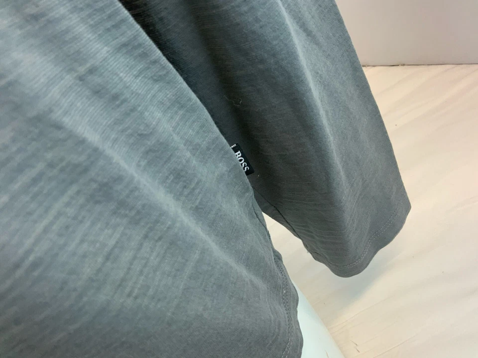 Suéter Hugo Boss Cuello en V XXL Hombre Gris 100% Algodón Ajuste R Perú Usado en Excelente Condición YGI A1-480 Foto 4 de 4