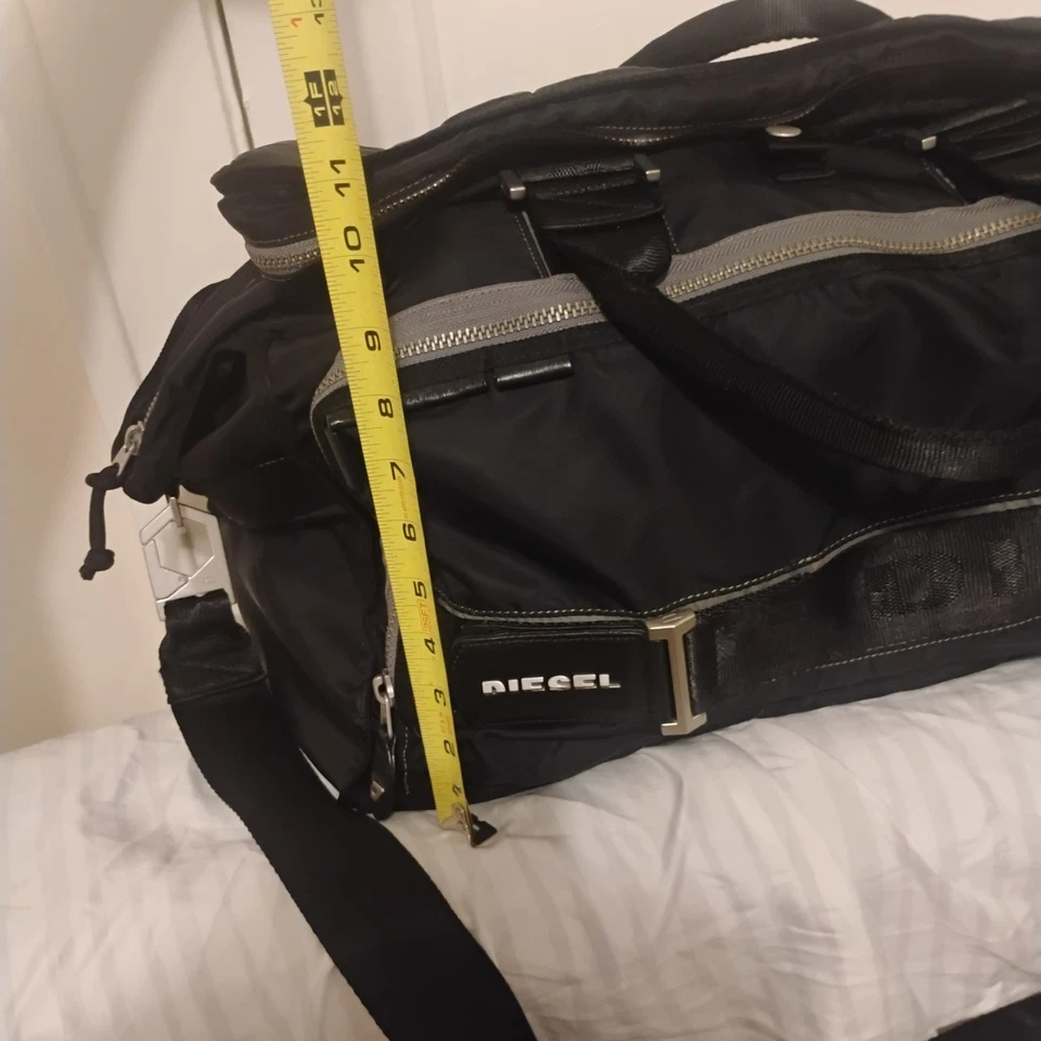 DIESEL Large Duffle-travel Black Mens Bag - Image 3 of 4