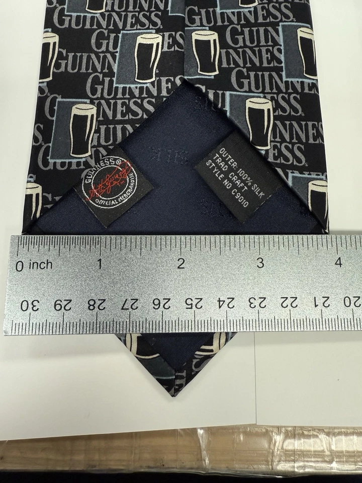 Corbata de cerveza Guinness para hombre negra seda irlandesa artesanía logotipo patrón usada en excelente estado Foto 4 de 4