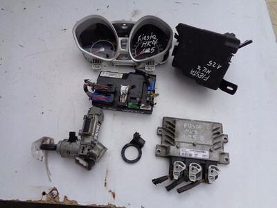 Ford Fiesta 2005 Motorsteuergerät Steuergerät Computer SKO93344