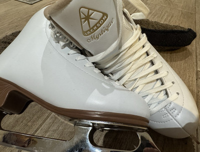 Jackson Mystique Figure Ice Skates White Brown Lace Ice Skating