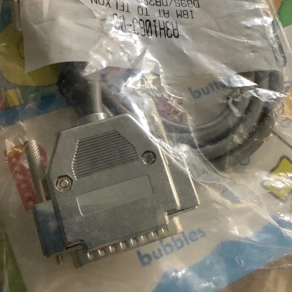 Cable Belkin A3H1063-06 IBM AT a Telxon DB9D/DB25S 6’ SH, NUEVO Foto 3 de 4