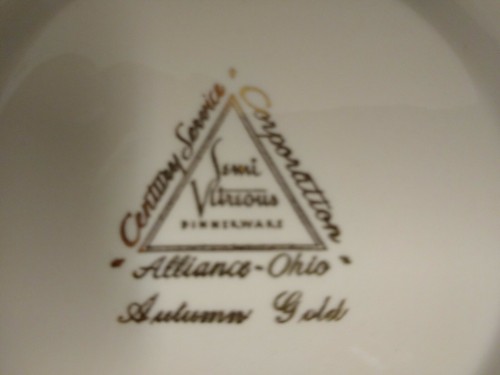 Century Service AUTUMN GOLD 8 3/4" Round Vegetable Bowl EUC - Picture 5 of 5
