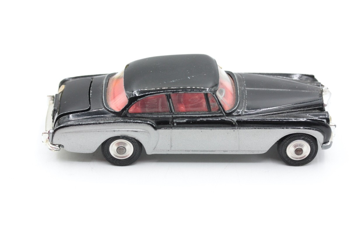 Corgi Toys 224 Bentley Continental Sports Saloon With