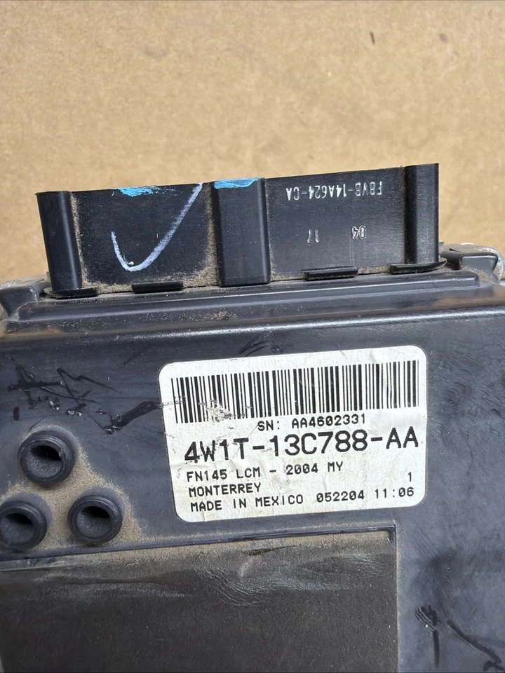 03-04 LINCOLN TOWN CAR LCM LIGHTING CONTROL MODULE 4W1T-13C788-AA/AD 3W1T — 第 2/4 张图片