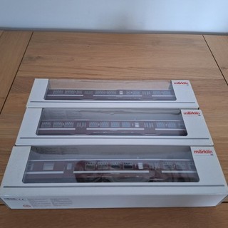 SNCB NMBS Set de 3 VOITURES M2 livrée bordeaux MARKLIN 43531 33 35 Ep. IV HO