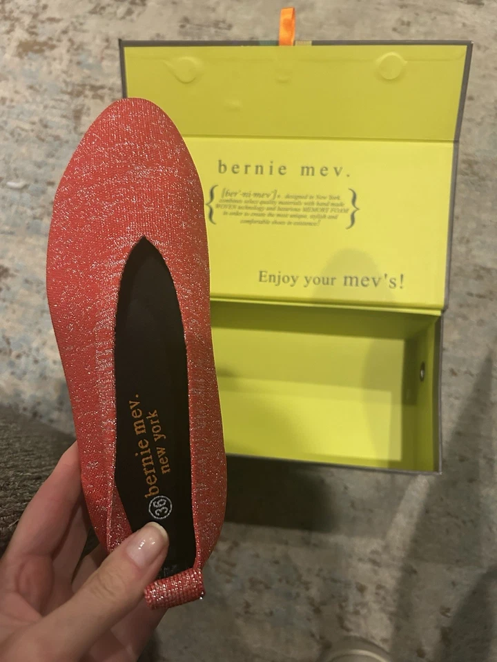 Sapatilhas femininas Bernie Mev Safira prata vermelha tamanho 36 espuma com memória/tamanho 6 - Imagem 2 de 4