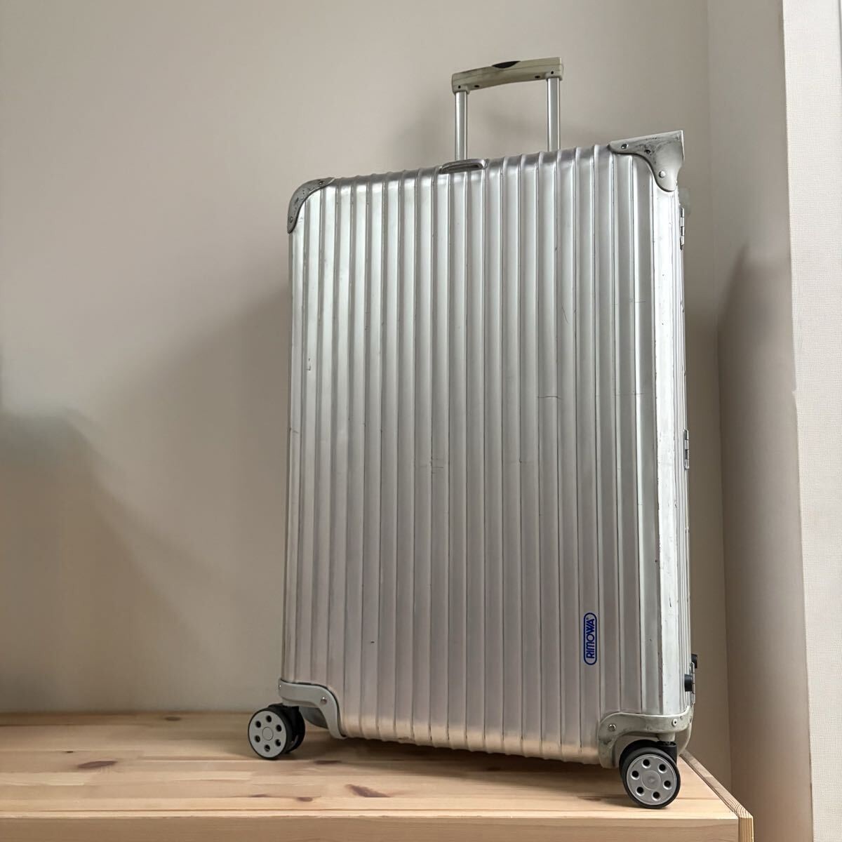 RIMOWA TOPAS 98L 4輪 Rimowa Topas 98L Silver 4 wheels Carry Case Suitcase | eBay