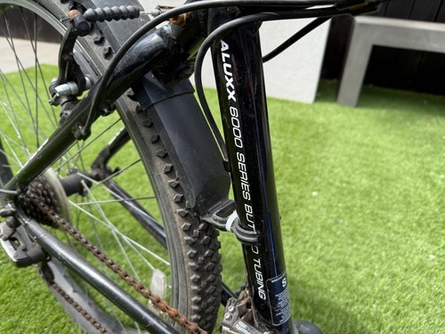 Giant Rock Mountain Bike 26-inch Wheels, Front Suspension + Extras - Picture 9 of 9