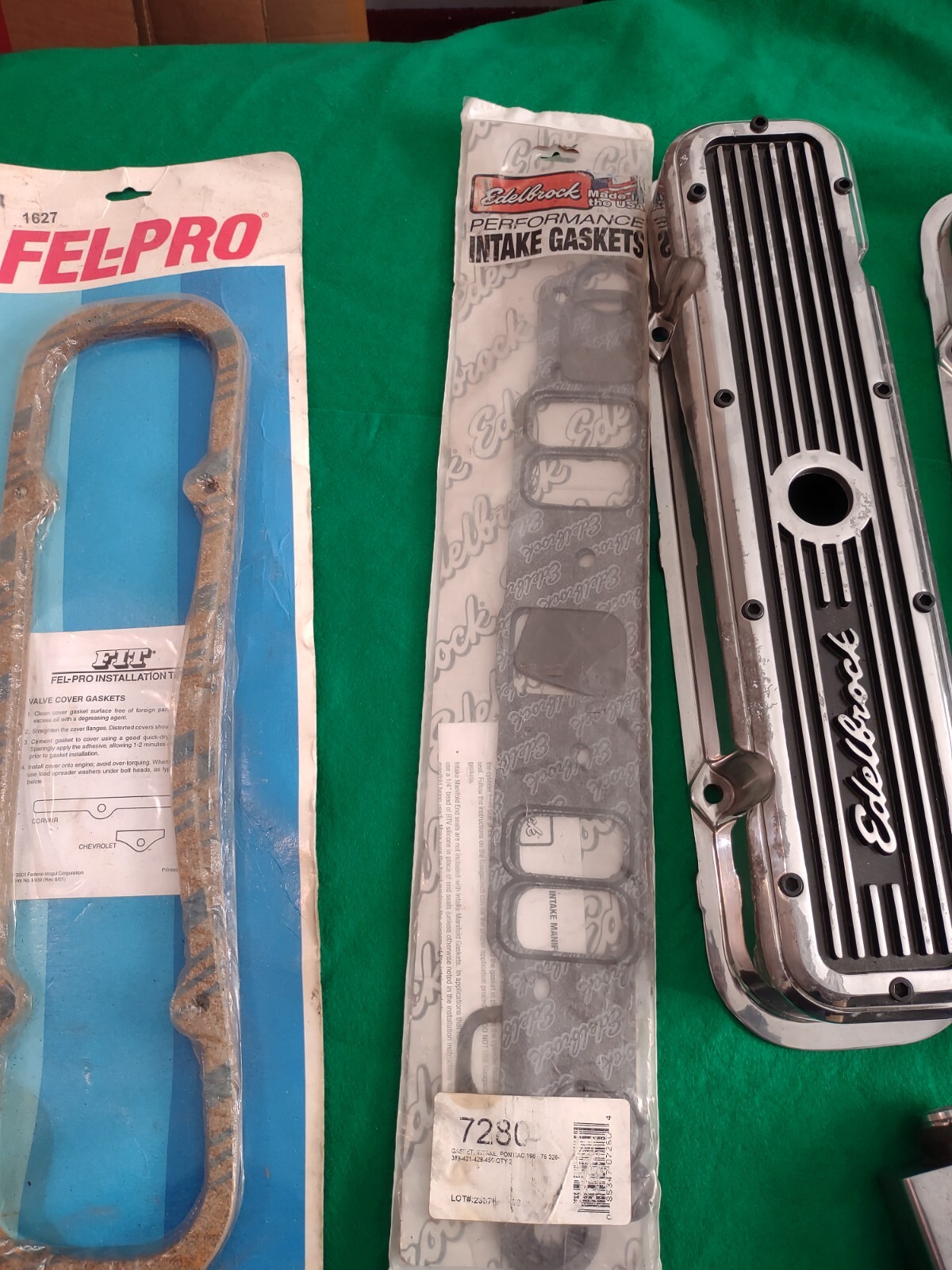 Eldelbrock 4256 Elite Series Aluminum Valve Covers VIN S + Gaskets